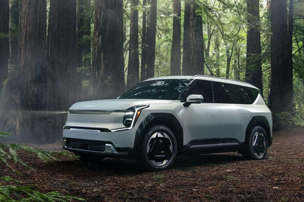 Syvpersoners elektrisk crossover Kia EV9