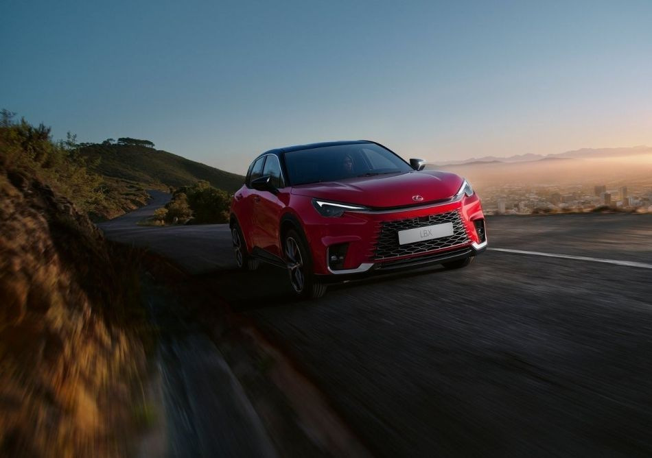 Anmeldelse af den kompakte premium-crossover Lexus LBX