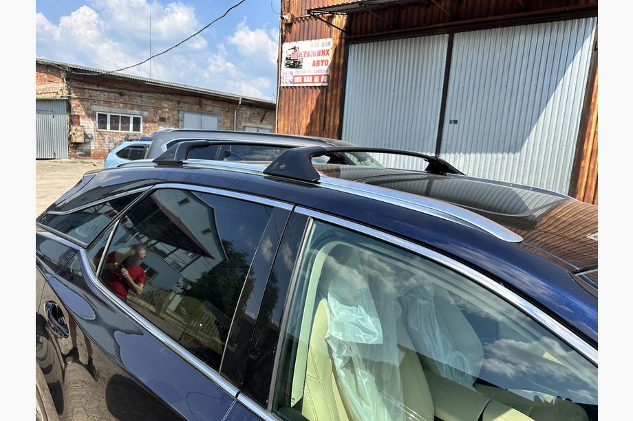 Lexus RX 2016–2022 Originale tagbøjler til tagbøjlesæt (integrerede rails) (brugt, årgang 2021) Image