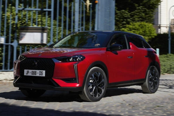 Anmeldelse af den opdaterede kompakte crossover DS 3