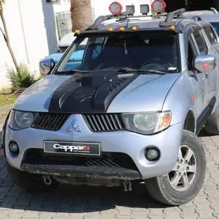 Motorhjelm cover V3 (ABS) Mitsubishi L200 2006–2015 foto 3