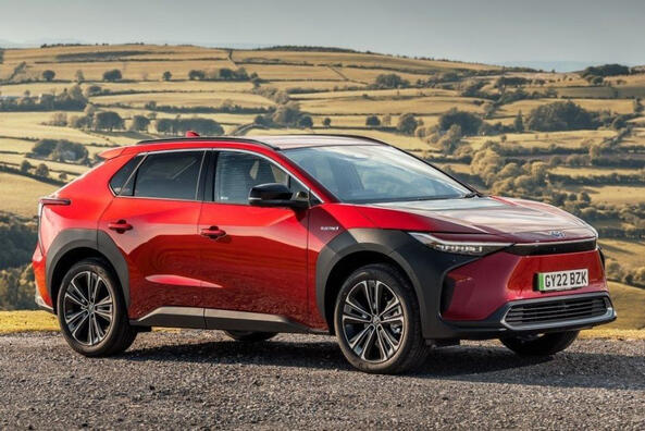 Test af den elektriske crossover Toyota bZ4X