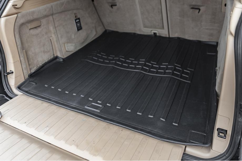 BMW X5 E70 2007–2013 Bagagerumsmåtte Stingray 3D Foto 2