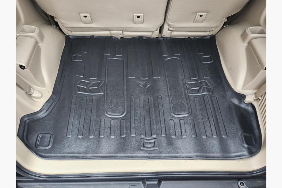 Lexus GX470 2002–2009 Bagagerumsbakke 3D (5/7 sæder) (Stingray) Image