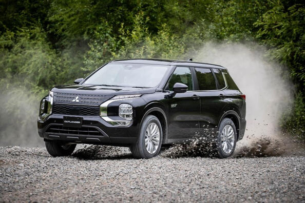 Test af Mitsubishi Outlander: elegance og komfort i harmoni