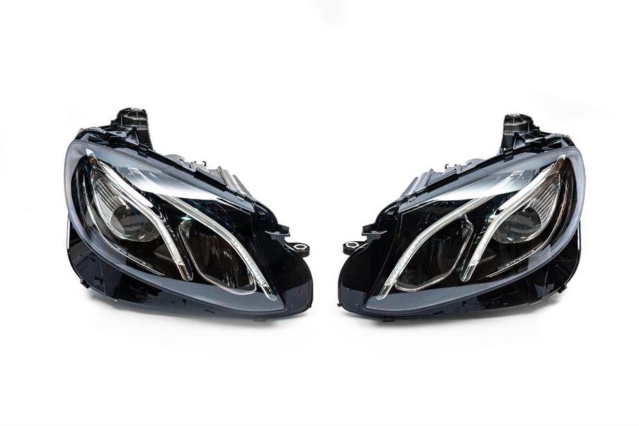 Mercedes E-klasse W213 2016–2023 OEM forlygter 2016-2020 (2 stk., uden styreenheder, LED) Image