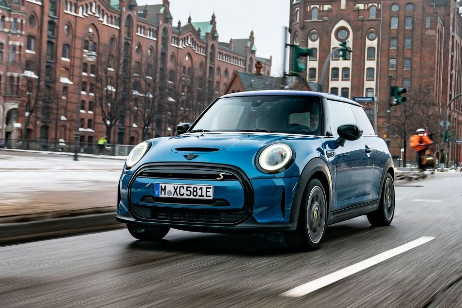 Test af den kompakte el-hatchback MINI Hatchback Electric