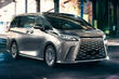Test af premium-minivognen Lexus LM i 2. generation foto 1