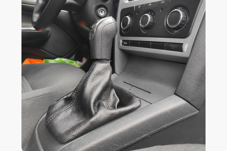 Skoda Octavia II A5 2010–2013 Læder gearmanchet Image
