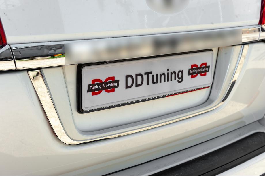 Toyota Land Cruiser 200 2007–2021 OEM liste over nummerplade (2016+) Image