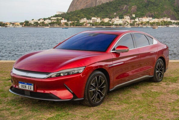 Anmeldelse af BYD Han EV: elektrisk flagskibssedan