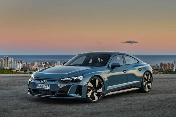 Test af den elektriske sportssedan Audi e-tron GT quattro