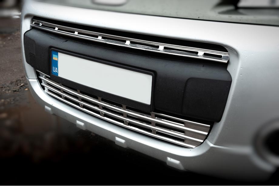 Peugeot Partner Tepee 2008–2018 Kromlister til grill (2 dele, rustfrit stål) OmsaLine - italiensk rustfrit stål Foto 4