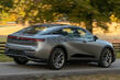 Test af cross-sedan Toyota Crown foto 4