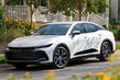 Test af cross-sedan Toyota Crown foto 3