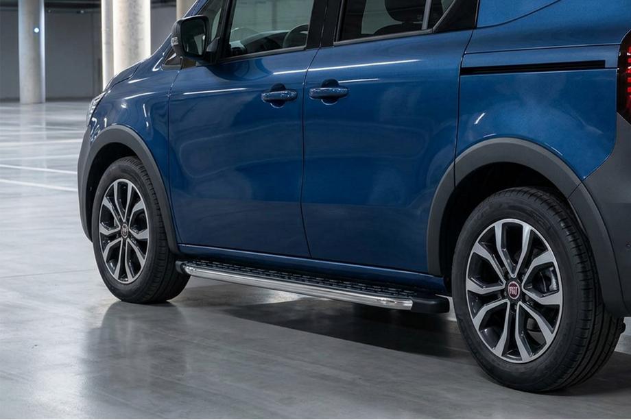 Fiat Doblo III 2023– BlackLine sidetrin (2 stk., aluminium) Image