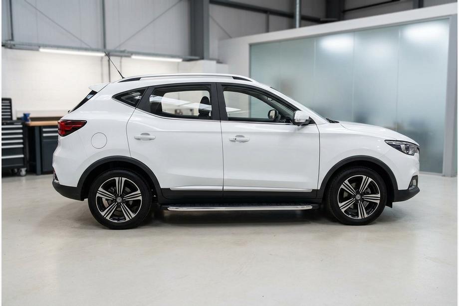 MG ZS 2017–2024 BlackLine sidetrin (2 stk., aluminium) Image