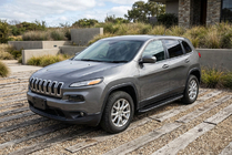 Jeep Cherokee KL 2013– Sidetrin Bosphore Black (2 stk., aluminium) foto 1
