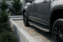 Volkswagen Amarok 2022– BlackLine sidetrin (2 stk., aluminium) foto 1