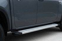 Volkswagen Amarok 2022– Sideskørter Maya V2 (2 stk., aluminium) foto 1