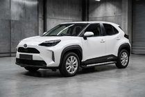 Toyota Yaris/Yaris Cross (XP210) 2020– Sidetrin Vision New Black (2 stk., aluminium) foto 1