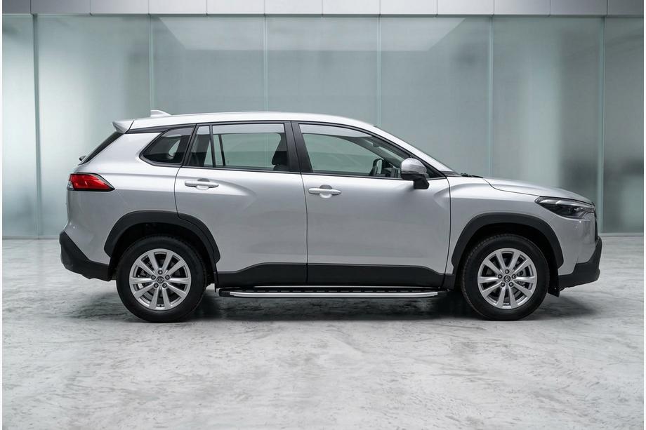 Toyota Corolla Cross 2020– Sidetrin Fullmond (2 stk., aluminium) Image