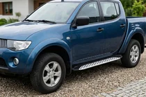 Mitsubishi L200 2006–2015 Sidetrin Shining V1 (2 stk., aluminium) foto 1