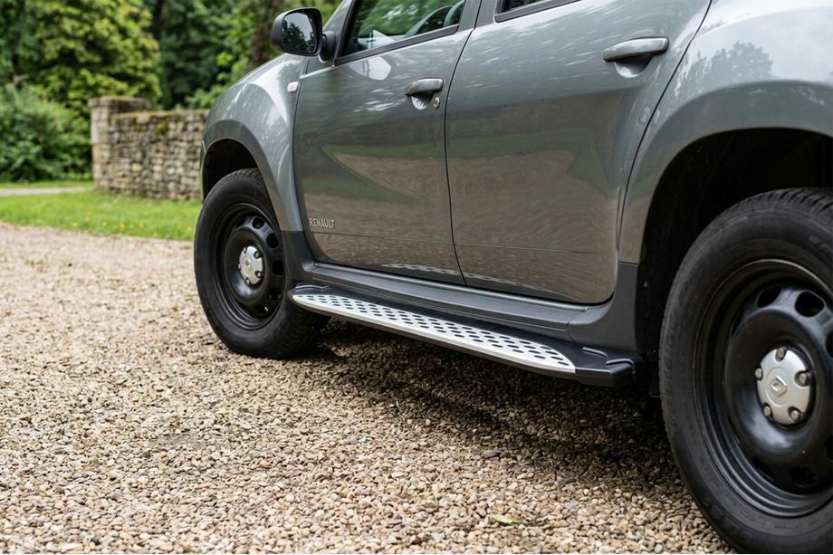 Dacia Duster 2008–2018 Sidetrin Shining V1 (2 stk., aluminium) Image