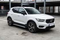Volvo XC40 2018– Sidetrin Shining V1 (2 stk., aluminium) foto 1
