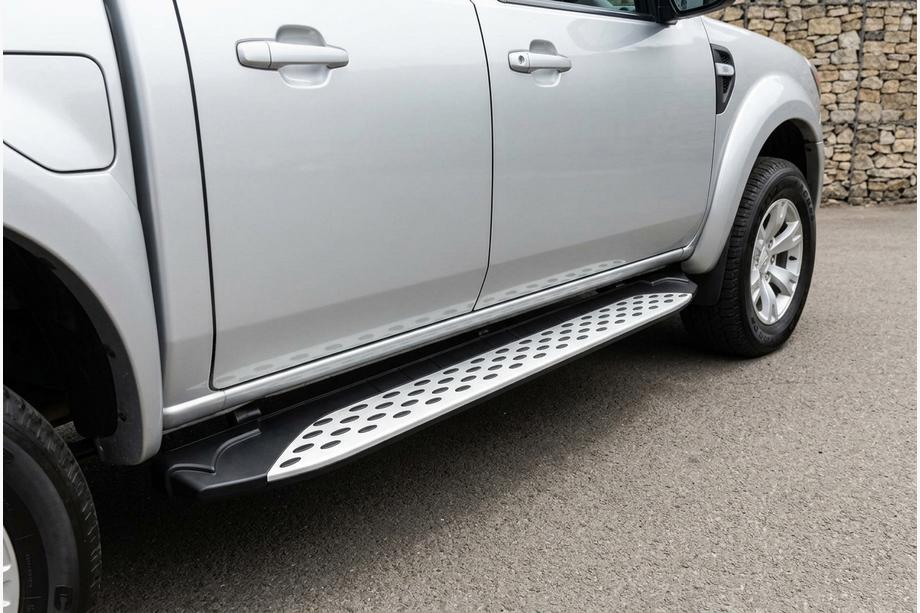 Mazda BT-50 2007–2012 Sidetrin Shining V1 (2 stk., aluminium) Image