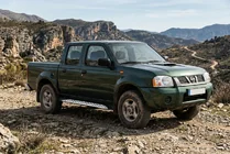 Nissan NP300 1999–2015 Sidetrin Shining V1 (2 stk., aluminium) foto 1