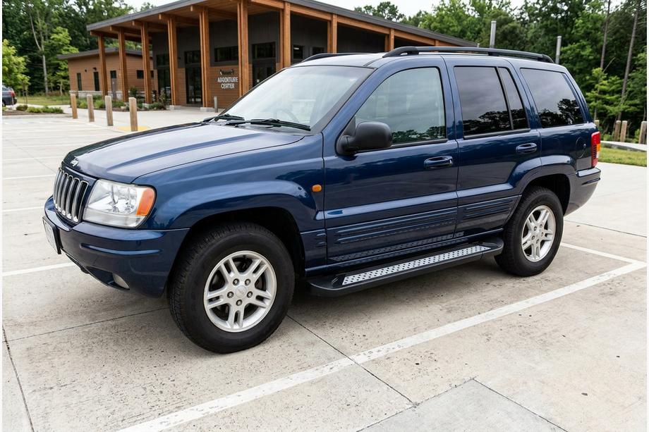 Jeep Grand Cherokee WJ 1999–2004 Sidetrin Vision New Black (2 stk., aluminium) Image