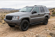 Jeep Grand Cherokee WJ 1999–2004 Sidetrin Bosphore Black (2 stk., aluminium) foto 1