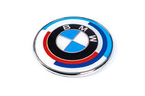 BMW 4-serie F32/F33/F36 2012–2020 Jubilæumsemblem 82 mm (foran) foto 1