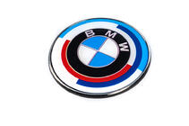 BMW 5-serie E39 1996–2003 Jubilæumsemblem 78 mm (bag) foto 1