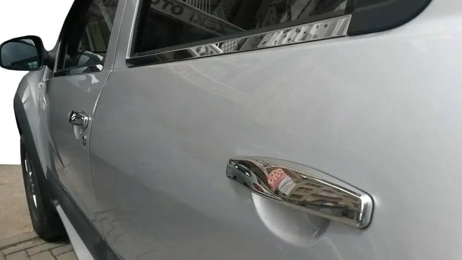 Krom dørgrebsafdækninger til bilen: Sådan vælger og monterer du