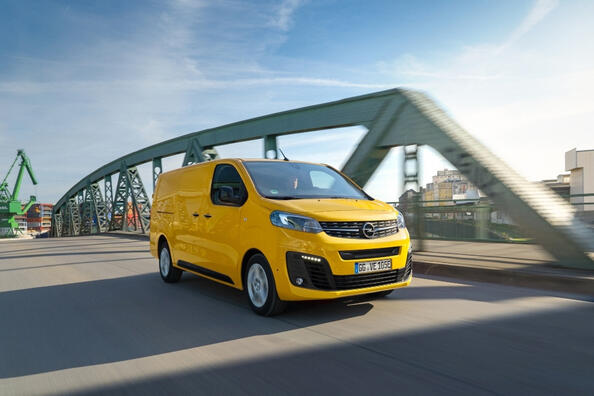 Opel Vivaro-e: elektrisk varevogn til arbejde og fritid