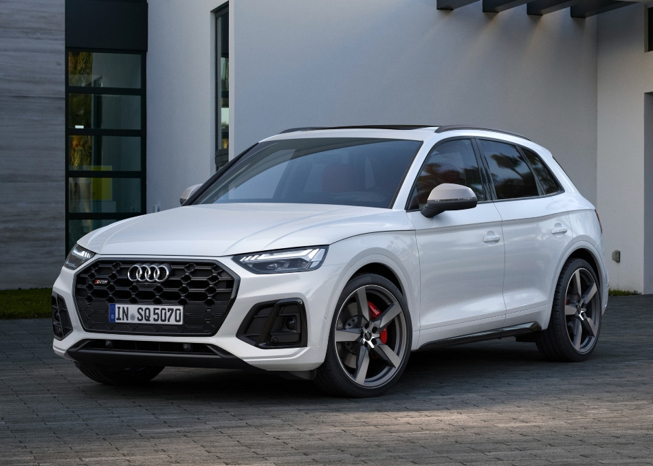 Test af den opdaterede sporty crossover Audi SQ5