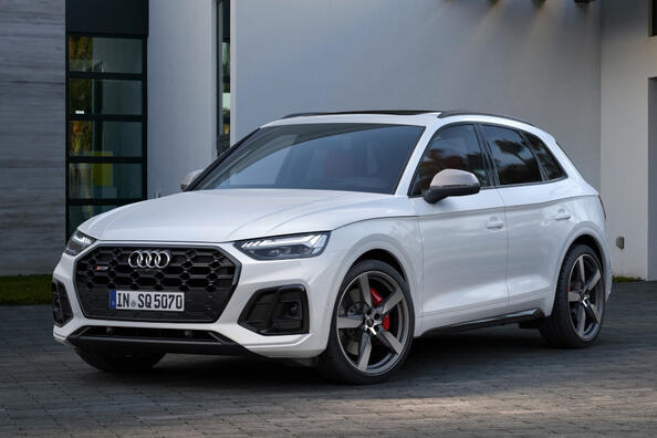 Test af den opdaterede sporty crossover Audi SQ5