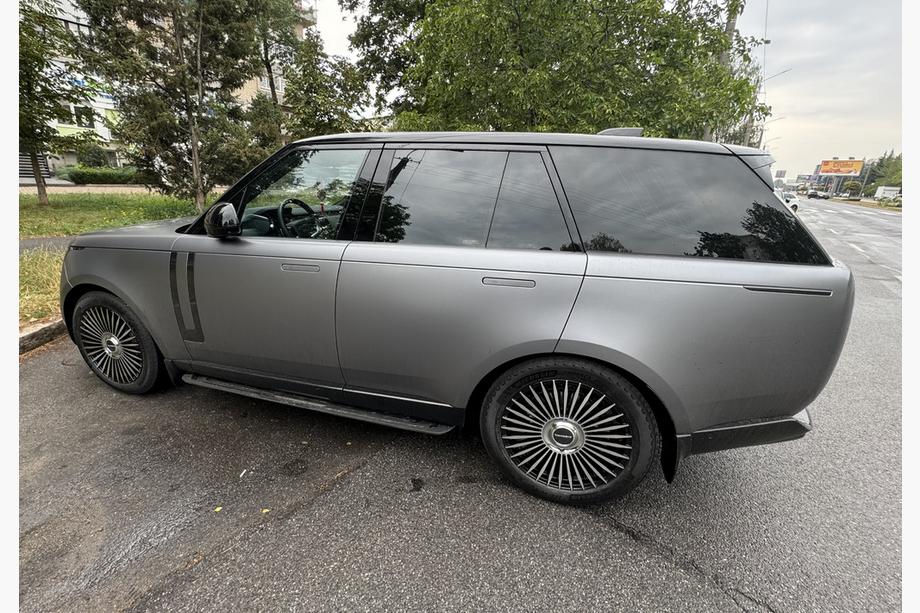 Range Rover V L460 2021– Sidetrin – originalt design (til SWB) Foto 1