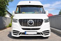 Mercedes Sprinter W907/W910 2018– Forreste kofanger med grill V2 (AMG) foto 3