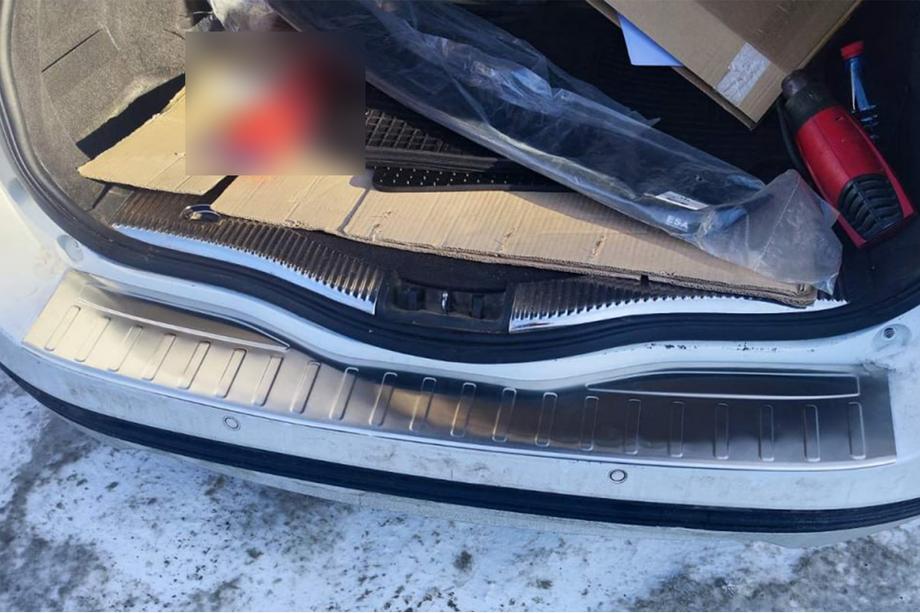 Ford Mondeo 2014–2022 Bagkofangerbeskytter Carmos (SW, rustfrit stål) Image