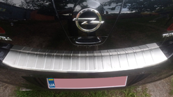 Opel Astra J 2009–2015 Bagkofangerbeskytter Carmos (HB) (rustfrit stål) foto 1