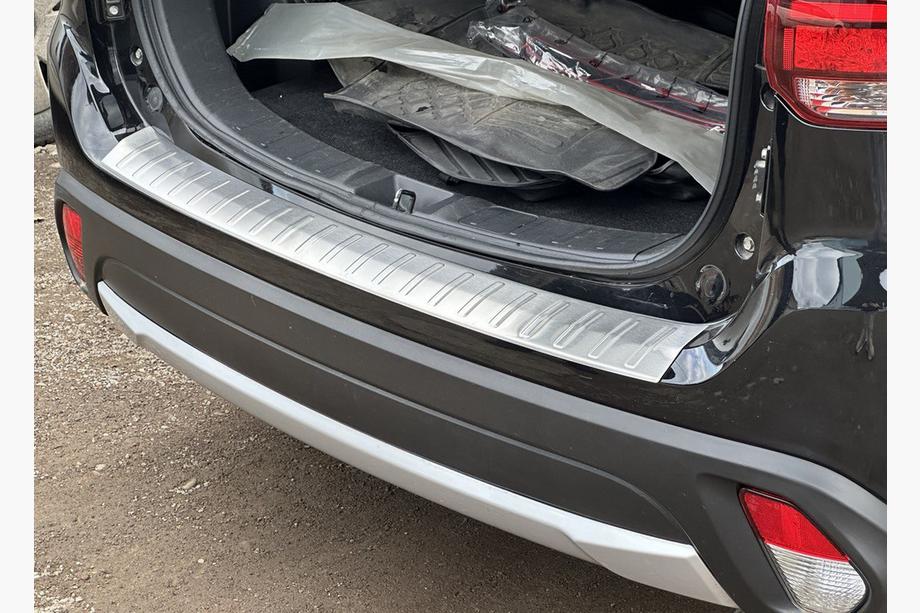 Mitsubishi Outlander 2012–2021 Bagkofangerbeskytter 2015-2021 Carmos (rustfrit stål) Image