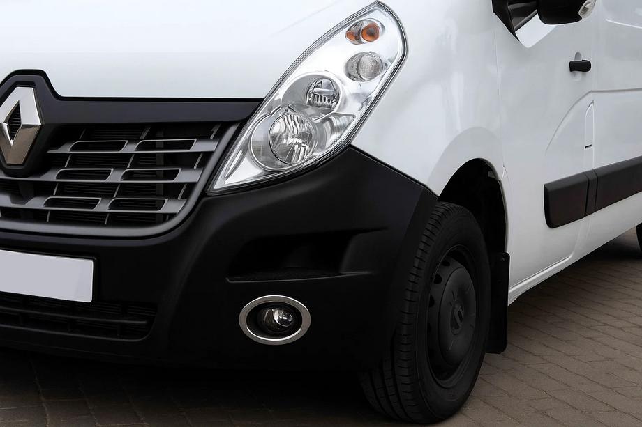 Renault Master 2011–2023 Krom pyntelister til tågelygter Carmos (2 stk., rustfrit stål) Image