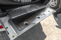 Toyota Land Cruiser 200 2007–2021 Sæt indsatser til bagagerum (rustfrit stål) foto 1