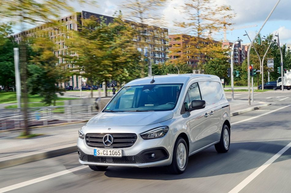 Test af den kompakte byvarevogn Mercedes-Benz Citan Furgon