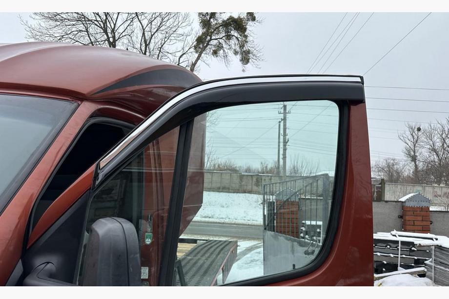 Volkswagen Crafter 2006–2016 Vindafvisere til vinduer (2 stk., EuroCap, Chrome) Image