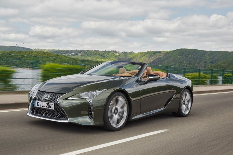 Lexus LC 500 Convertible: luksus og køreglæde under åben himmel