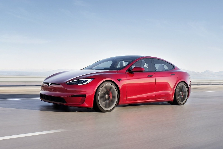 Tesla Model S I generation: anmeldelse af den opdaterede elektriske liftback